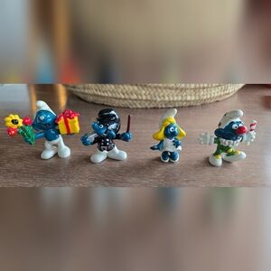Smurfs Vintage Lot PVC Toy Figurine 1980 Schleich Peyo Clown Collect Nostalgia